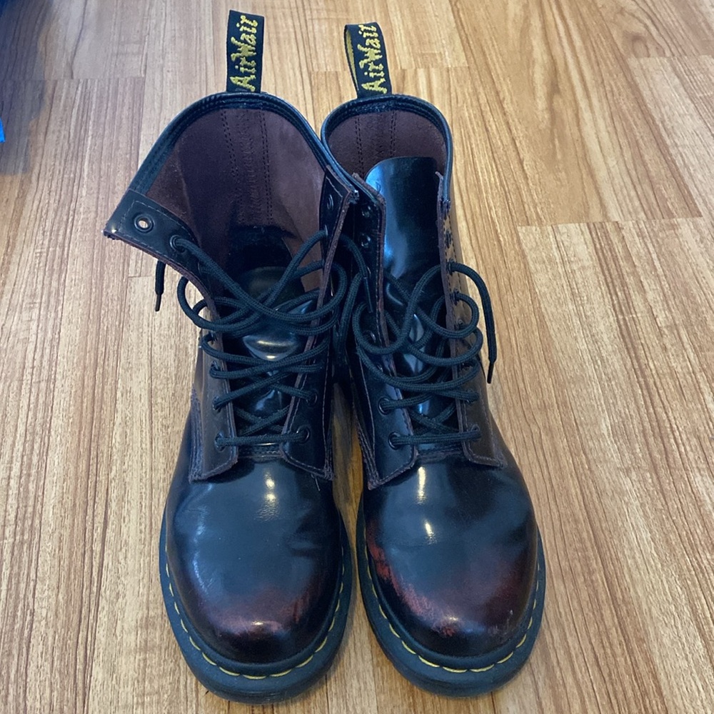 1460 Dr Marten Lace up Boots - Picture 2 of 7